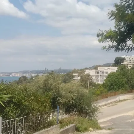 Deluxe Sea Apartament Wlora