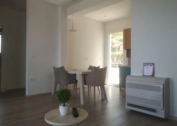 Deluxe Sea Apartment