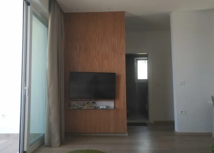 Apartment Deluxe Sea Vlorë