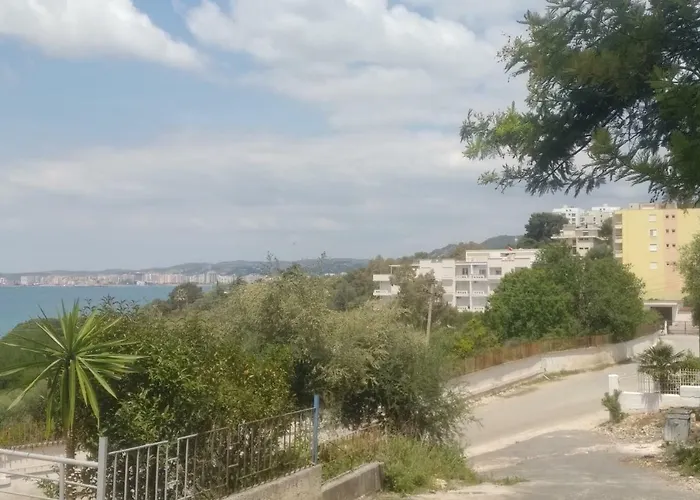 Deluxe Sea Apartment Vlorë